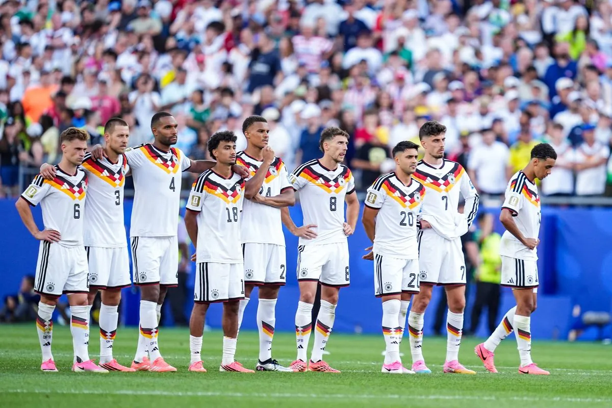 FOXBOROUGH, MASSACHUSETTS - JUNE 29: Players of Germany disappointed during the penalty shootout during the FIFA World Cup 2026 Round Of 32 match between Germany and Paraguay at Boston Stadium on June 29, 2026 in Foxborough, Massachusetts. (Photo by Daniela Porcelli/Getty Images)