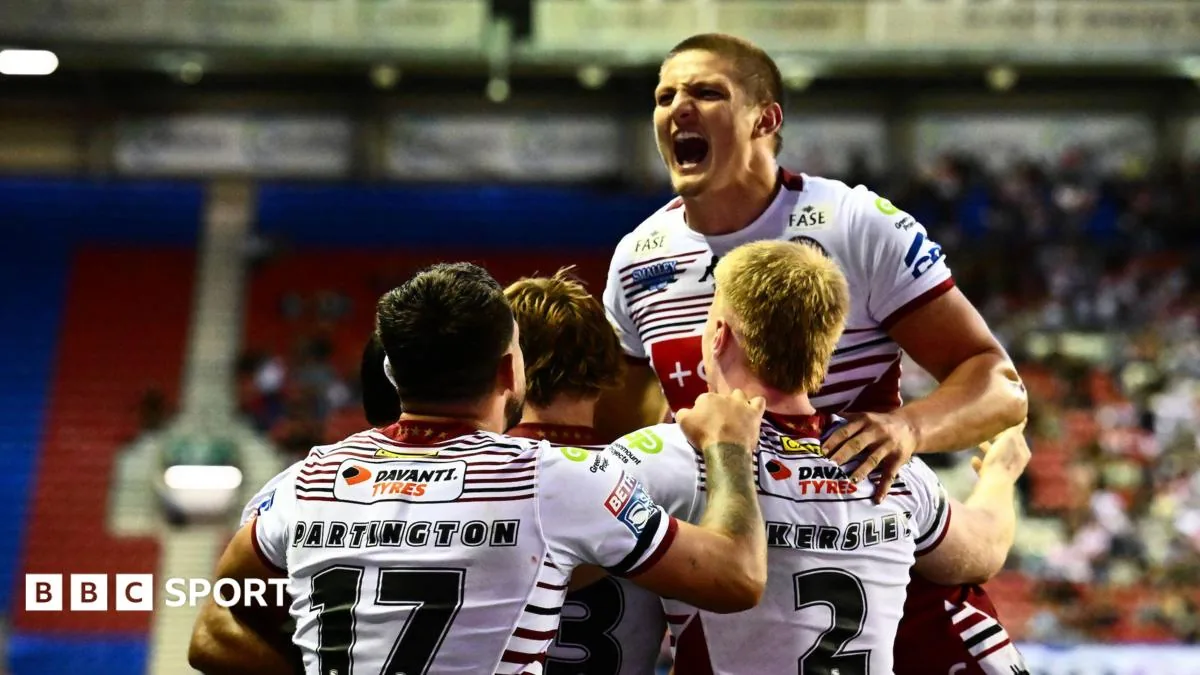 Super League LIVE! Wigan Warriors host St Helens in crunch clash updates, latest scores, team news, commentary
